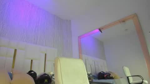 Snapshot of _tinyrousse_ chatting on 02.09.26 Rousse online show from 02.09.26