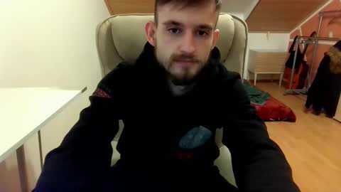 Snapshot of _v_l_a_d_ chatting on 02.09.25 Vlad online show from 02.09.25