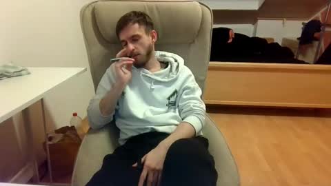 Snapshot of _v_l_a_d_ chatting on 03.11.25 Vlad online show from 03.11.25