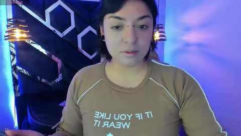 Snapshot of _vermell_ chatting on 10.11.25 Vermeil online show from 10.11.25