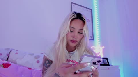   online show from 03.06.25