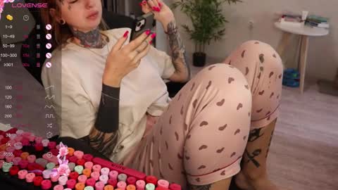 Alis online show from 11.22.25