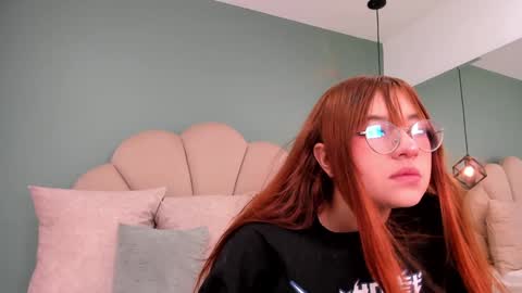 Snapshot of _vix555_ chatting on 12.03.24 Vix online show from 12.03.24