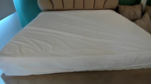 Snapshot of _vix555_ chatting on 12.04.24 Vix online show from 12.04.24