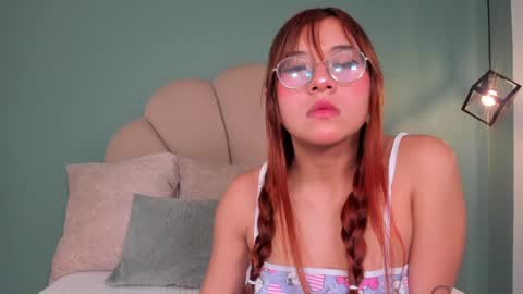 Snapshot of _vix555_ chatting on 12.18.24 Vix online show from 12.18.24