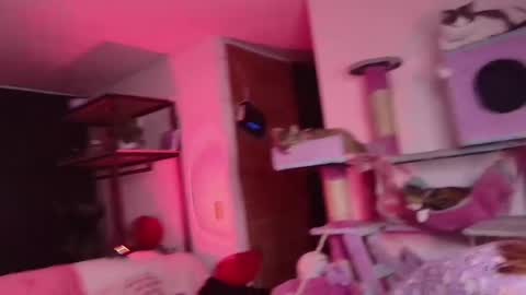 Snapshot of _vix555_ chatting on 02.15.25 Vix online show from 02.15.25