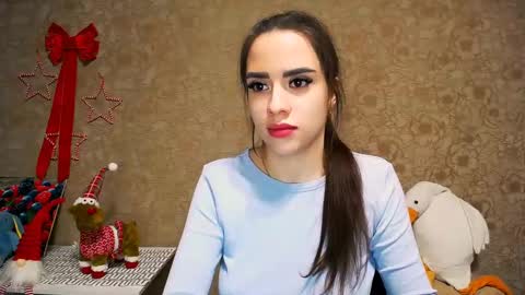 Snapshot of _your_fantasy_girl chatting on 12.28.24 Alisa online show from 12.28.24