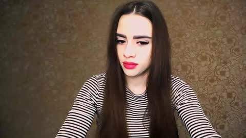 Snapshot of _your_fantasy_girl chatting on 01.11.25 Alisa online show from 01.11.25