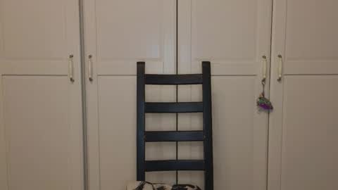 Niki online show from 10.29.25