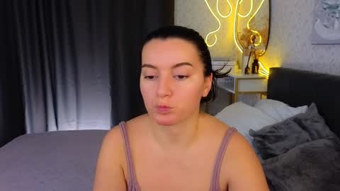 Snapshot of _your_sweetdream chatting on 02.05.25 Jasmine online show from 02.05.25