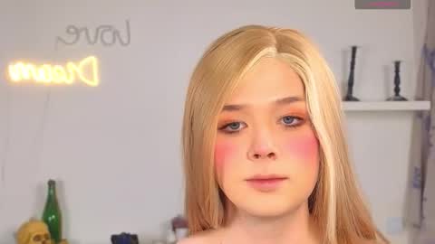 LITTLE FOX online show from 10.18.25