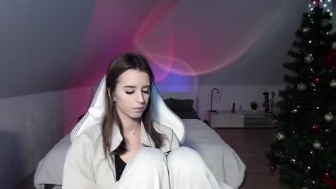 Nicole  Thomas  Dave online show from 01.03.25