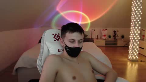 Nicole  Thomas  Dave online show from 03.10.25