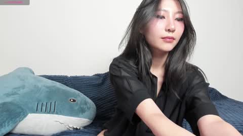 Mia online show from 12.30.24