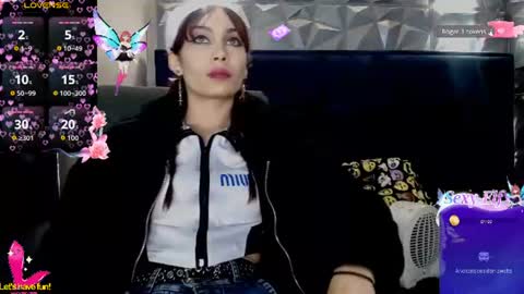 Snapshot of _yuyi chatting on 08.01.26 Yuyi online show from 08.01.26