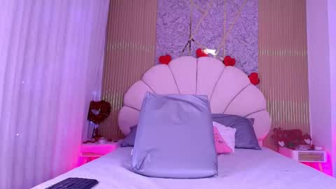 Snapshot of a_aisha chatting on 02.04.26 Aisha online show from 02.04.26