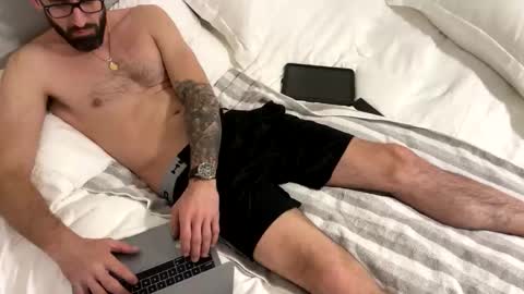 Snapshot of a_long_shlong chatting on 04.11.26 A Long Shlong online show from 04.11.26