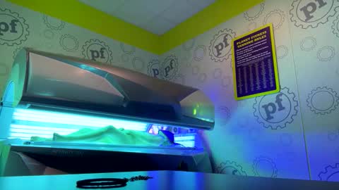 Snapshot of a_rae93 chatting on 09.19.25 a_rae93 online show from 09.19.25