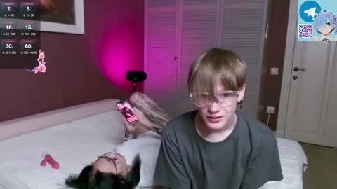 Kris Michael online show from 10.17.25