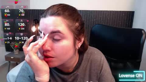 Abby Lee  online show from 09.22.25