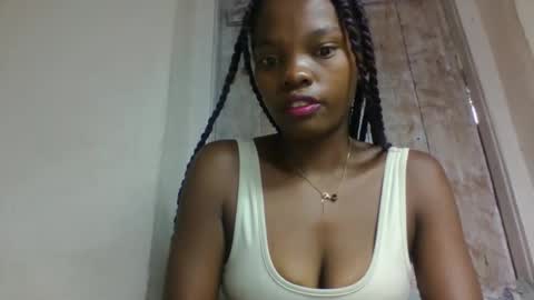 Snapshot of aadienne chatting on 05.02.26 aadienne online show from 05.02.26