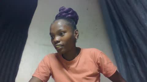 Snapshot of aadienne chatting on 05.10.26 aadienne online show from 05.10.26