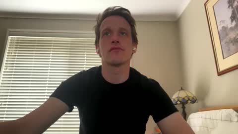 Snapshot of aanal341330 chatting on 10.19.25 Kris online show from 10.19.25