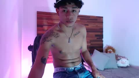 aarom online show from 03.21.26