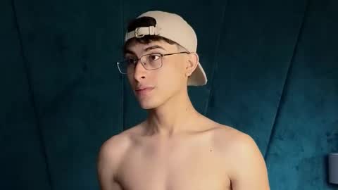 Aaron Ezequiel online show from 11.08.25