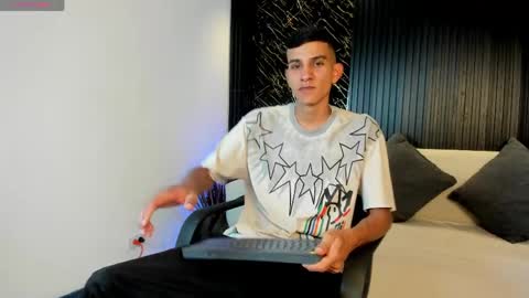 Aaron online show from 04.01.26