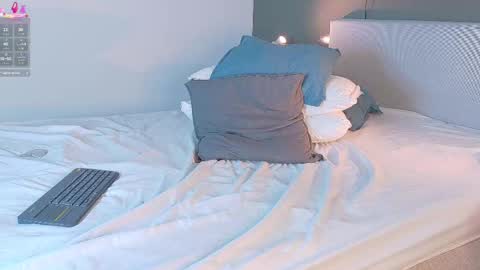 AARON  online show from 10.01.25