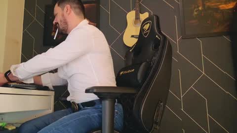 Aaron online show from 02.02.25