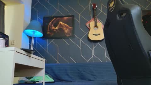 Aaron online show from 09.12.25