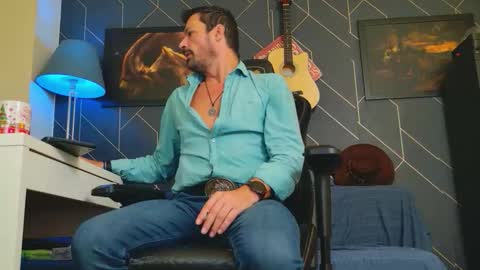 Aaron online show from 10.05.25