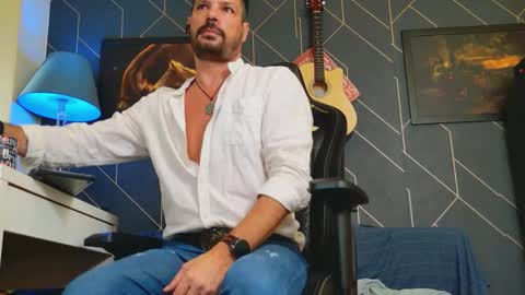 Aaron online show from 10.11.25