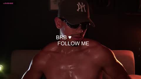 Snapshot of aaronfox_ chatting on 02.12.26 AARON online show from 02.12.26