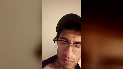 Snapshot of aaronpanemorfi2 chatting on 07.29.26 aaronpanemorfi2 online show from 07.29.26