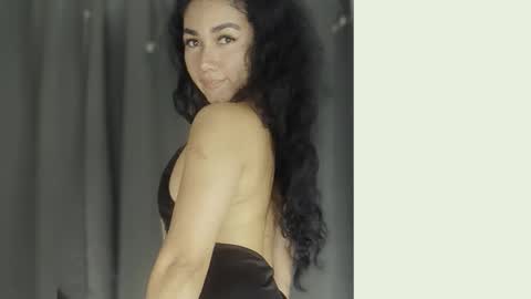 Snapshot of abbi_moon chatting on 05.24.26 Martina online show from 05.24.26