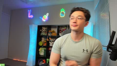 Snapshot of abbuddy920236 chatting on 12.06.24 buddy online show from 12.06.24