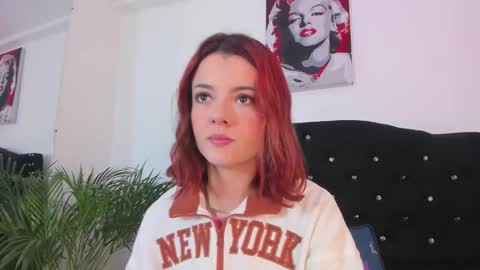 Snapshot of abby_jones2 chatting on 05.06.26 abby jones online show from 05.06.26