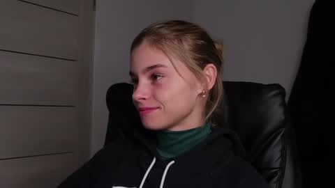 ABBY LAKER online show from 12.26.24