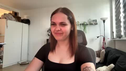 Snapshot of abbyhotgirl chatting on 07.28.26 Abby online show from 07.28.26