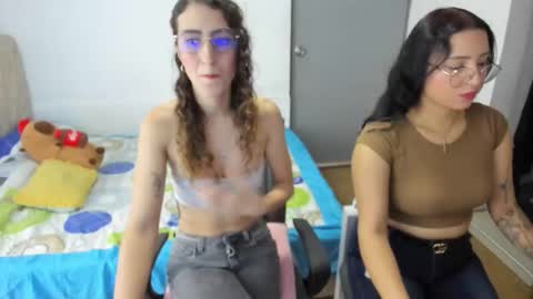 Snapshot of abbyhowlland chatting on 05.19.26 sara online show from 05.19.26