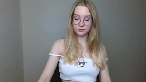 Abby Lovense is active online show from 01.19.26