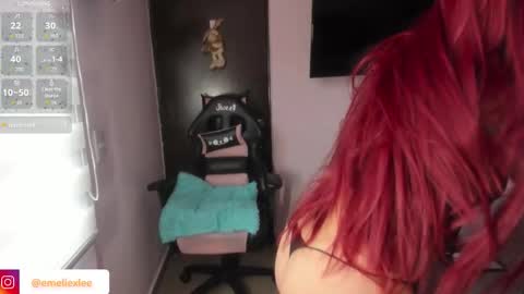 Snapshot of abbyxlee chatting on 09.20.25     online show from 09.20.25