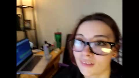 Snapshot of aber_dabber chatting on 01.07.25 Abby online show from 01.07.25