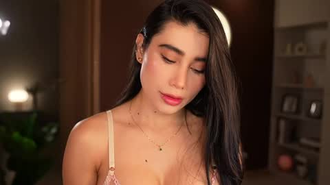 abie_owen online show from 05.10.26