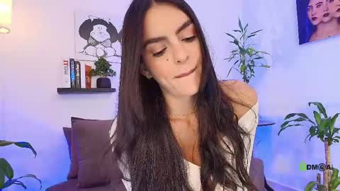Snapshot of abigail_cruz_ chatting on 06.07.26 Abigail online show from 06.07.26