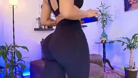 Snapshot of abigail_cruz_ chatting on 06.12.26 Abigail online show from 06.12.26