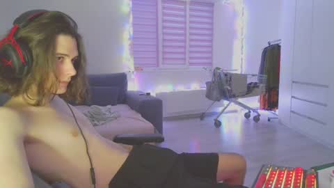 Snapshot of abobus123 chatting on 12.18.24 hi  cum in pvt noi extra tip online show from 12.18.24